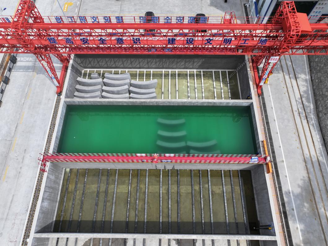 水養(yǎng)池對管片進行養(yǎng)護