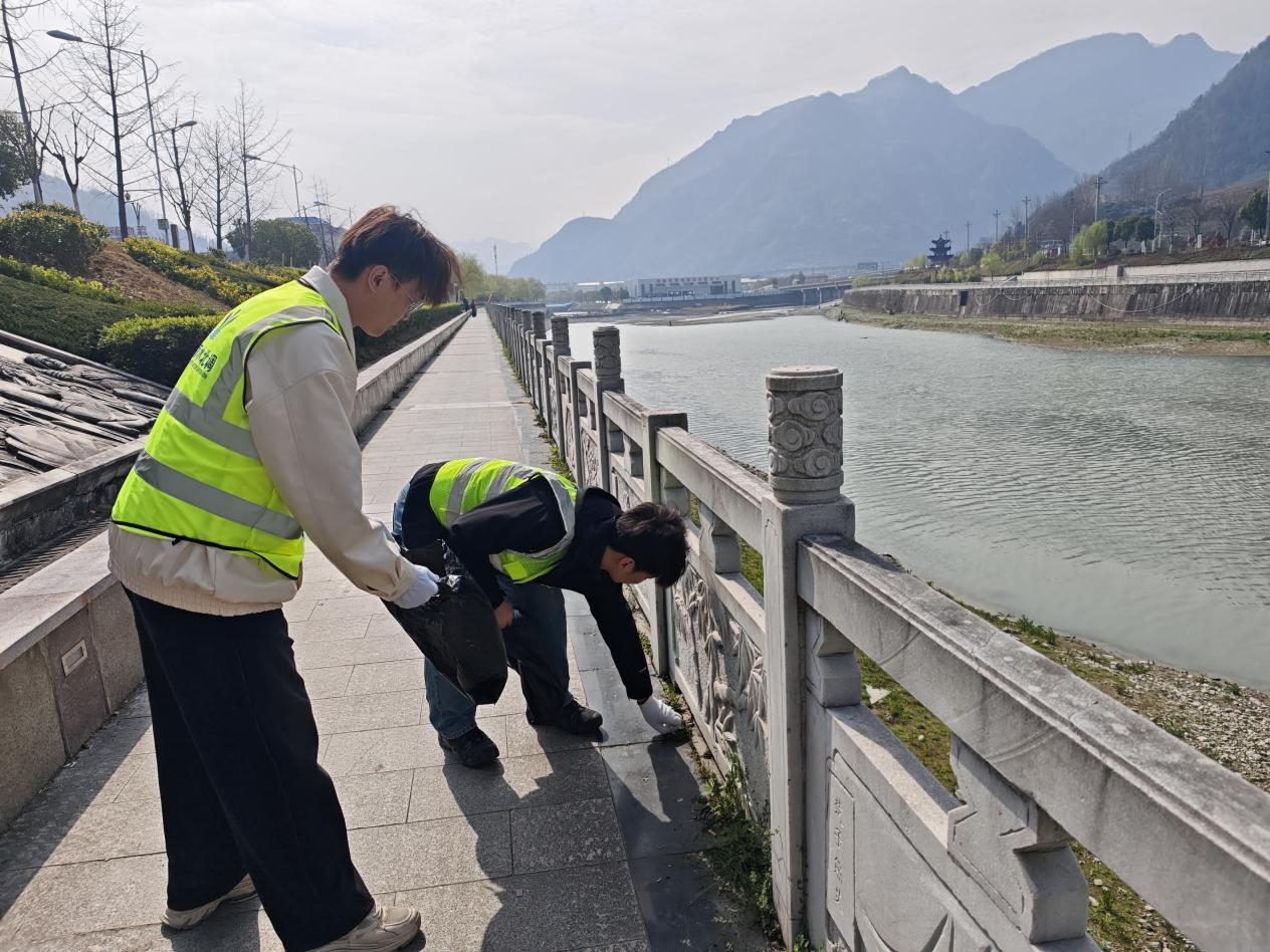 愛河護(hù)河行動(dòng)1